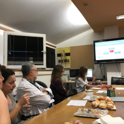 Charla sobre prevención de anemia prequirúrgica en pacientes urológicos.